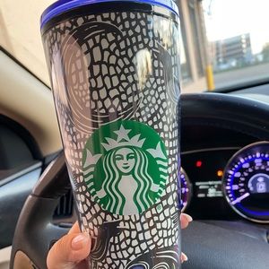 Starbucks grande glow in the dark tumblr !